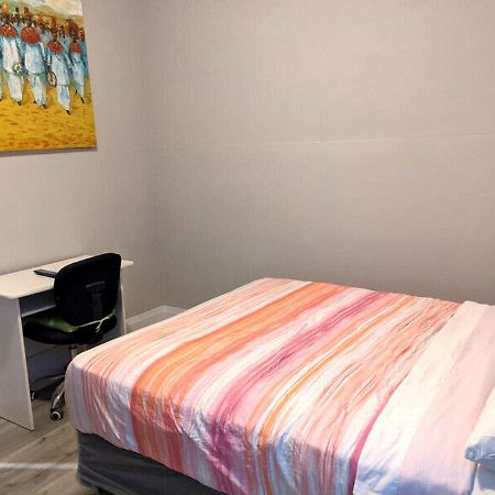 Toronto Furnished Living Rooms Ngoại thất bức ảnh