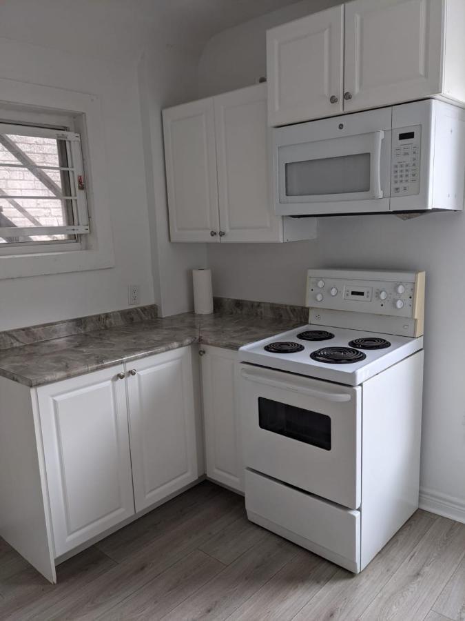 Toronto Furnished Living Rooms Ngoại thất bức ảnh