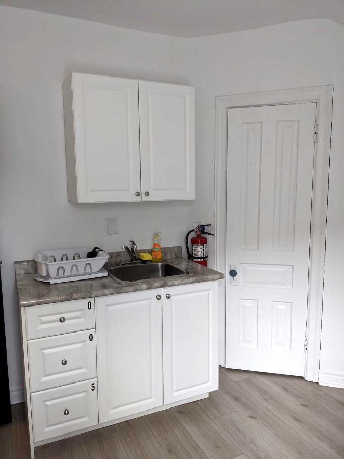 Toronto Furnished Living Rooms Ngoại thất bức ảnh