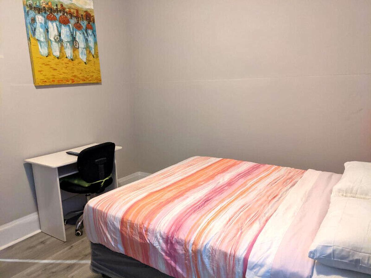 Toronto Furnished Living Rooms Ngoại thất bức ảnh